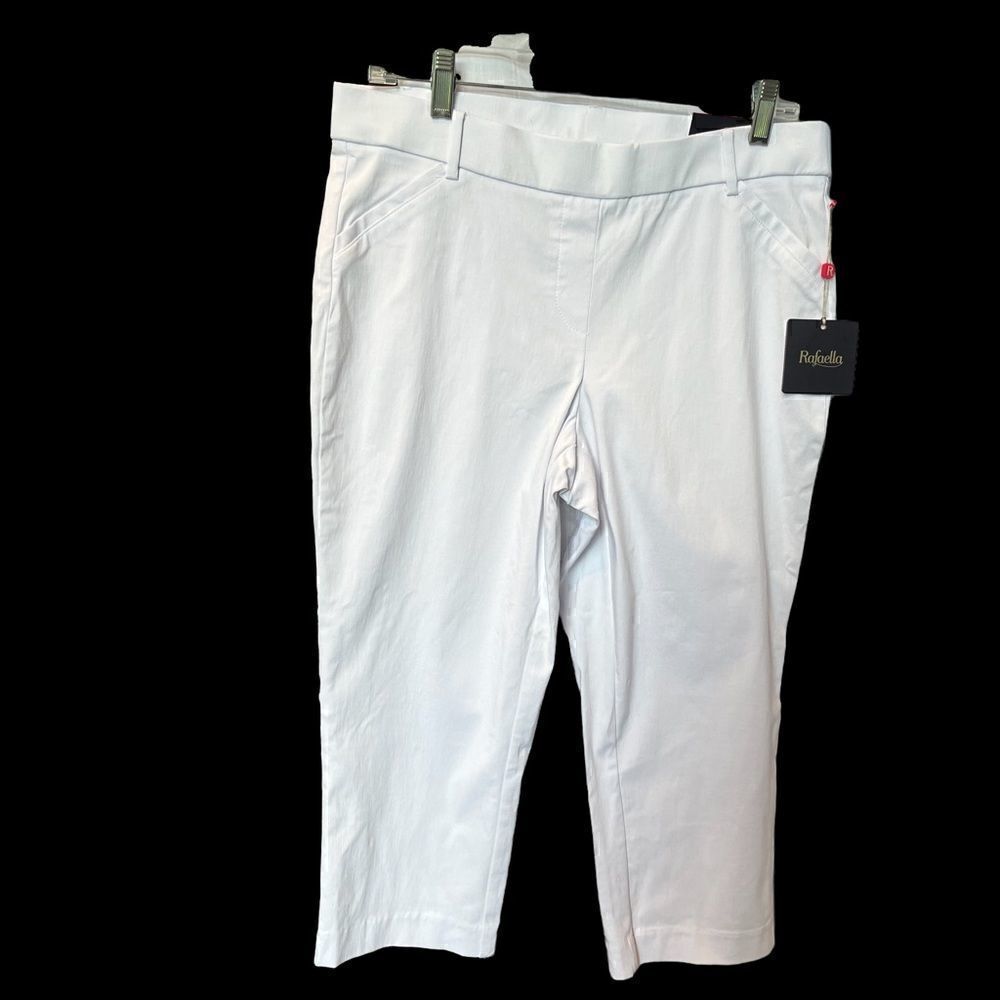 Rafaella comfort white capris NWT 12P belt loops 4 faux pockets flat front